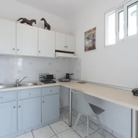 Anais Han/Misafirhane *