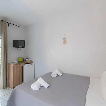 Anais Han/Misafirhane Limenas (Thasos)